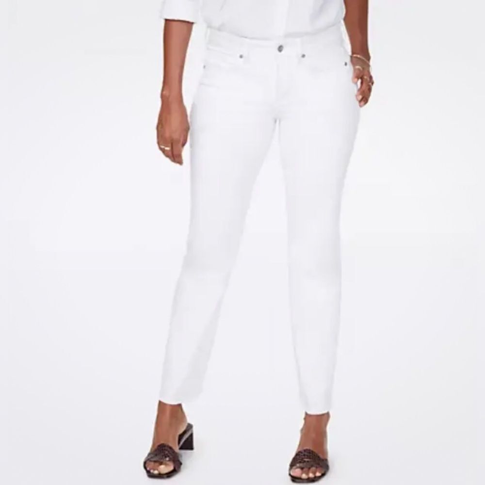 NWT NYDJ Marilyn Ankle Fray hem CoolEmbrace Jeans Optic White sizes 16, 18W